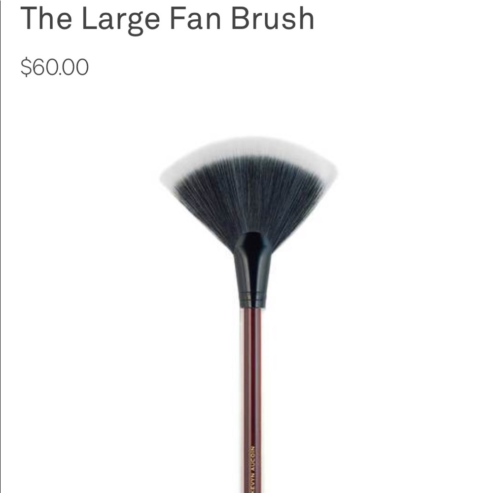 Brand new Kevyn Aucoin large fan brush